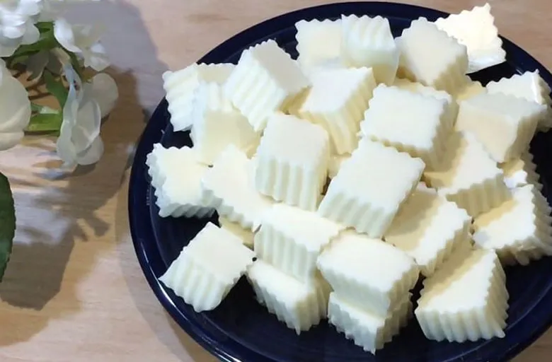 Công thức cơ bản để làm sữa chua mịn tại nhà